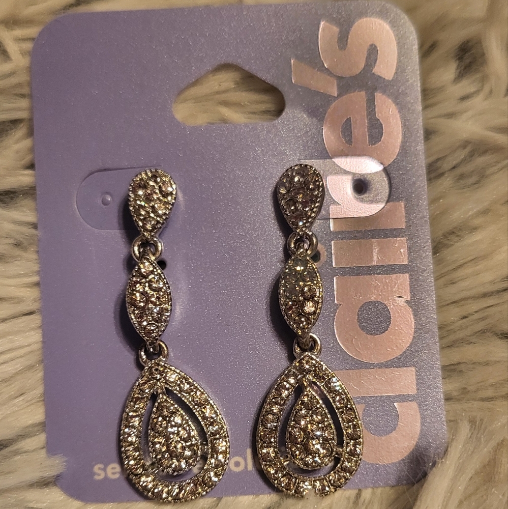 Claire's Silver Sparkling Drop Earrings